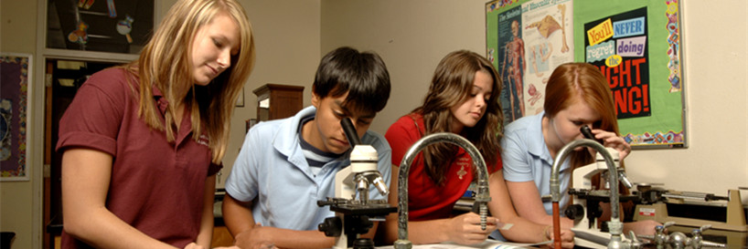 Lab w 4 kids_副本.jpg